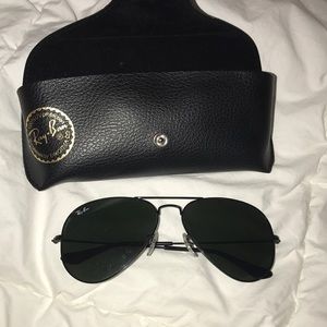 RAY BAN AVIATORS
